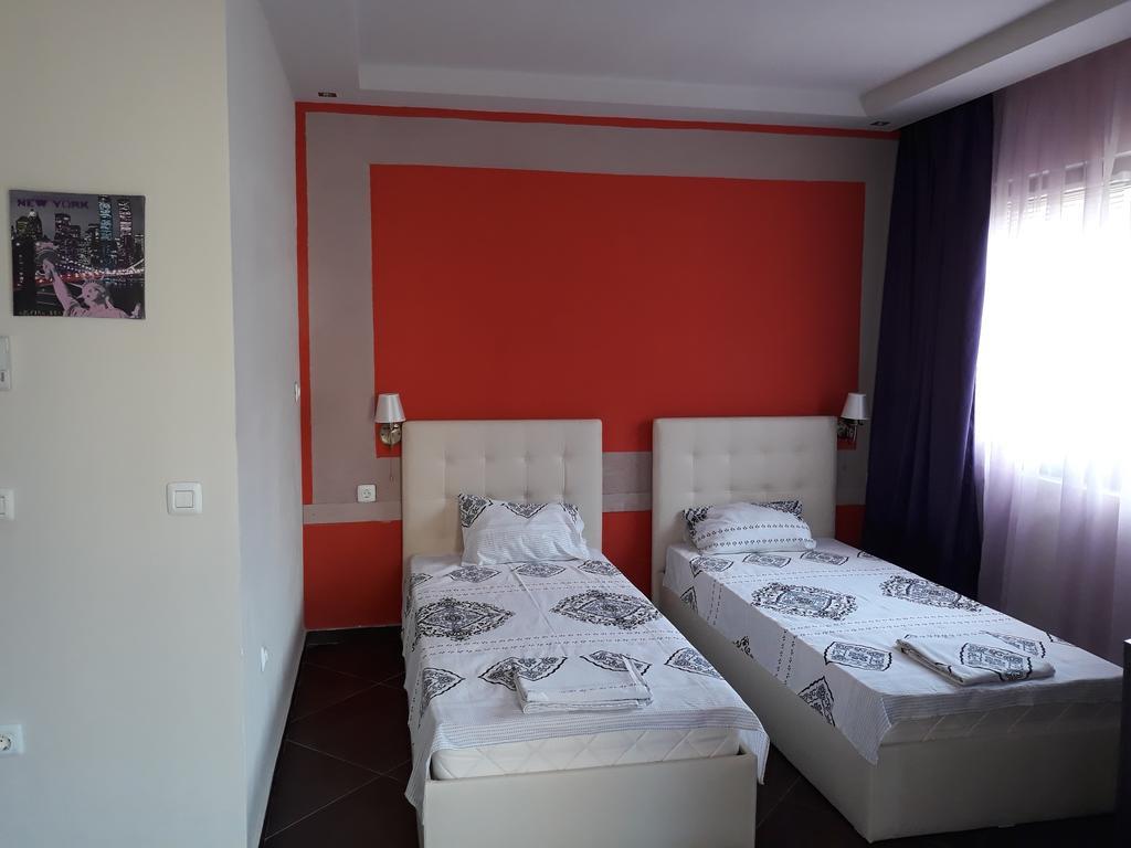 Private Apartments In Hotel Dolce Vita Zlatni pjasătsi Eksteriør bilde