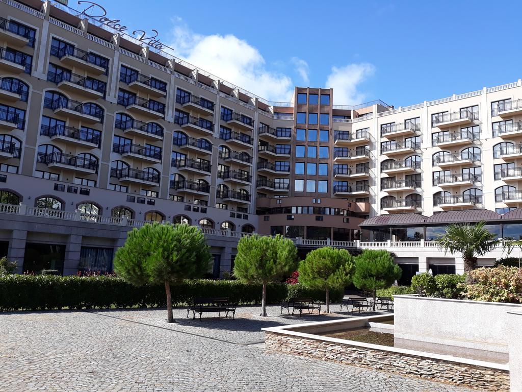Private Apartments In Hotel Dolce Vita Zlatni pjasătsi Eksteriør bilde
