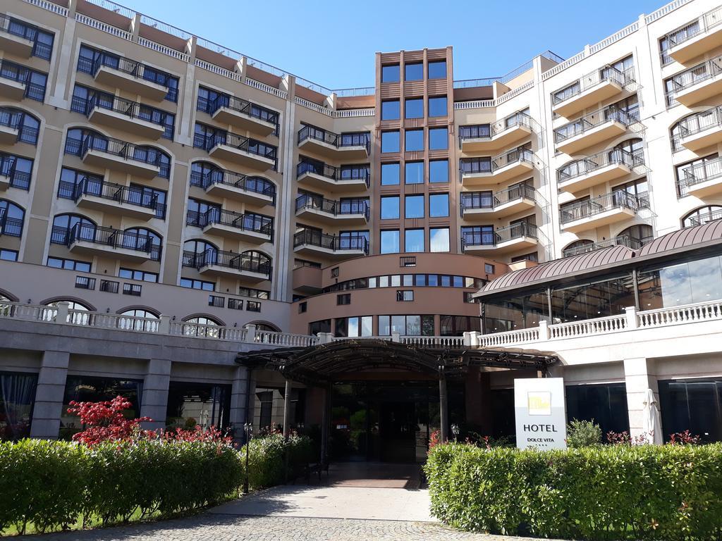 Private Apartments In Hotel Dolce Vita Zlatni pjasătsi Eksteriør bilde