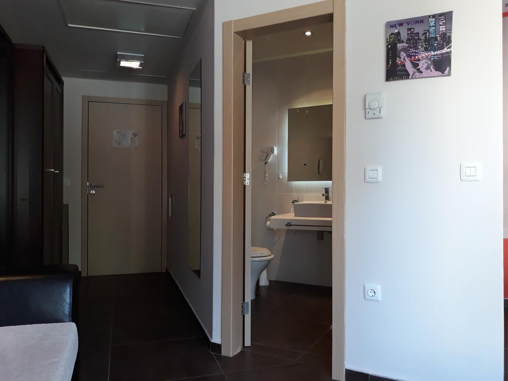 Private Apartments In Hotel Dolce Vita Zlatni pjasătsi Eksteriør bilde